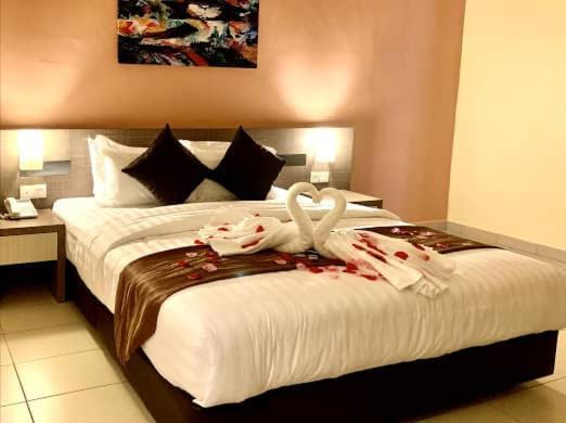 Kluang Riverview Hotel Экстерьер фото